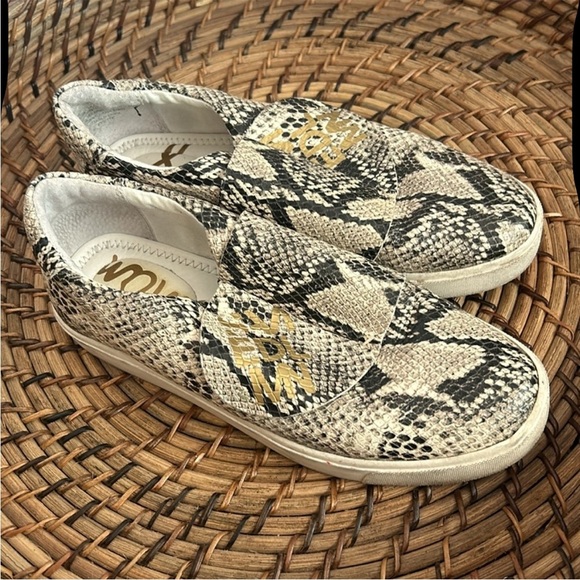 Sam Edelman Snake Print Slip On shoes Sz 7 - Picture 2 of 4